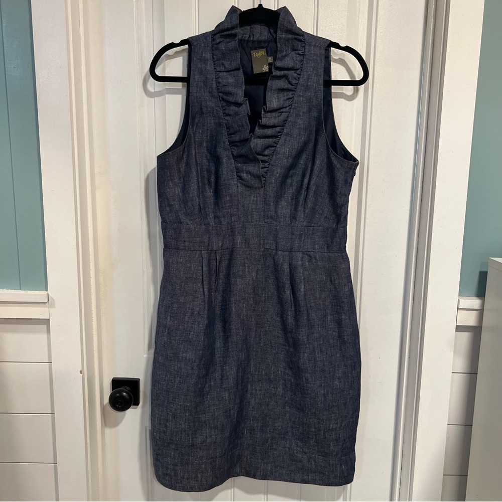 Taylor 100% Linen Blue Fitted Sleeveless Ruffled Neck Lined Dress. Size 12.